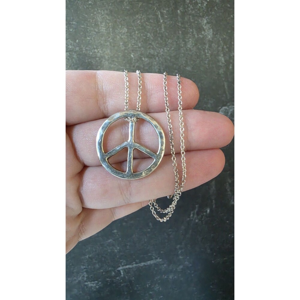 925 Sterling Silver Hammered Peace Sign Pendant Necklace Vintage